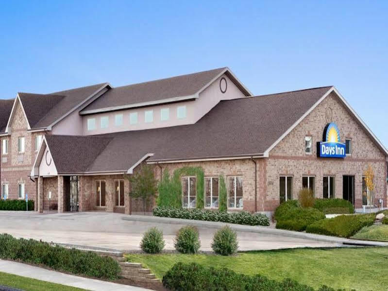 Days Inn By Wyndham Rapid City Exteriör bild